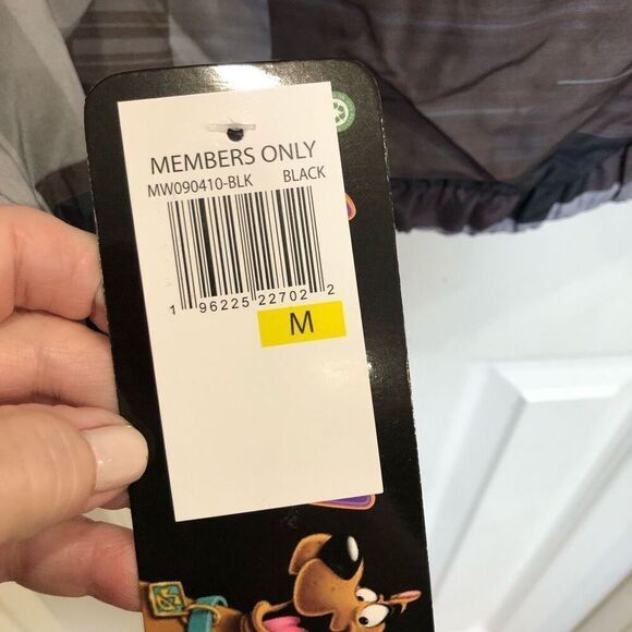 MEMBERS ONLY -M Sz M - NWT Scooby Doo & Shaggy Full-Zip Hooded Windbreaker/Black - Picture 16 of 16